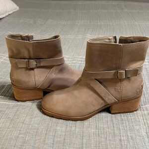 New Sorel Cate buckle bootie size 11